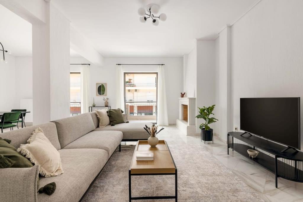 Homely 3br Getaway In Marousi By Upstreet